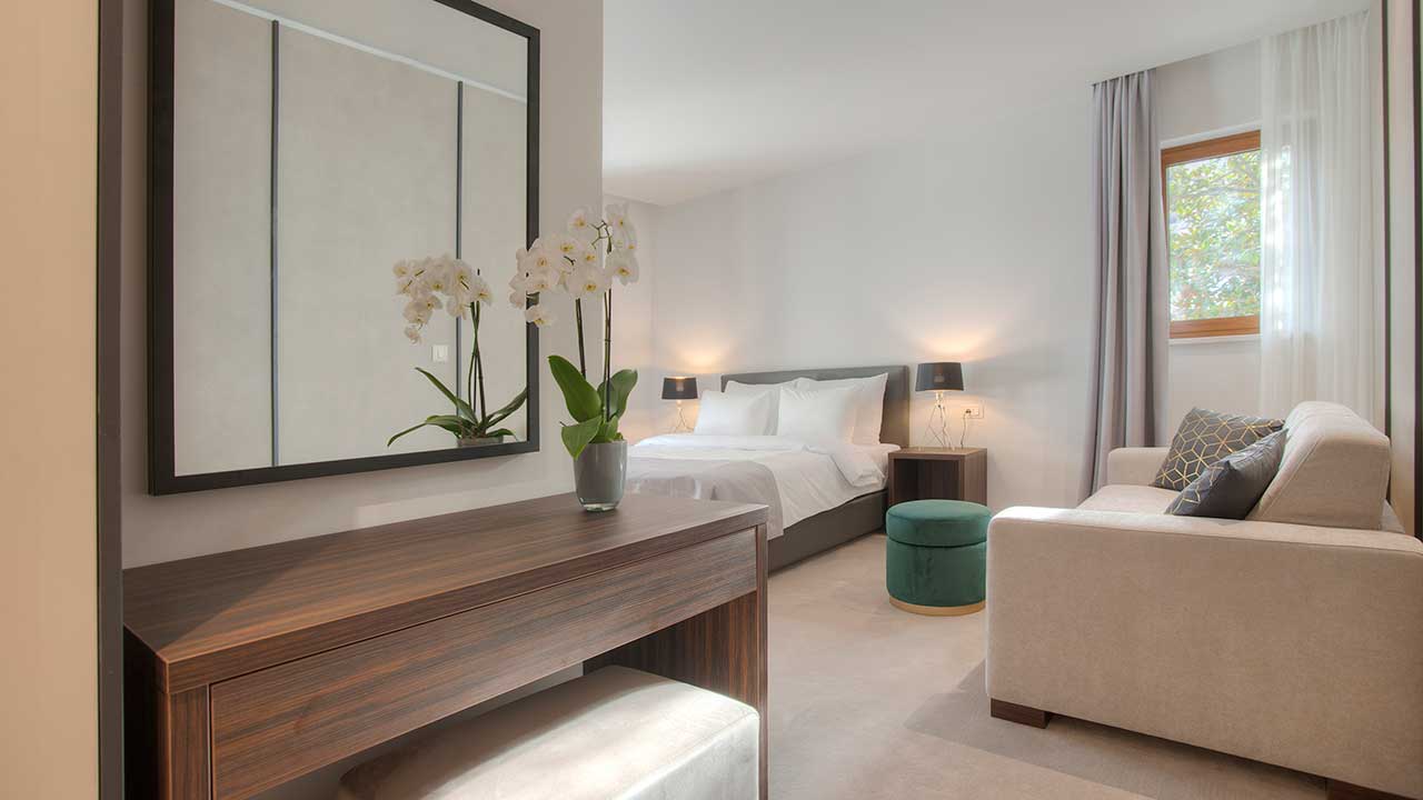 SUPERIOR DOUBLE OR TWIN ROOM CONFORT